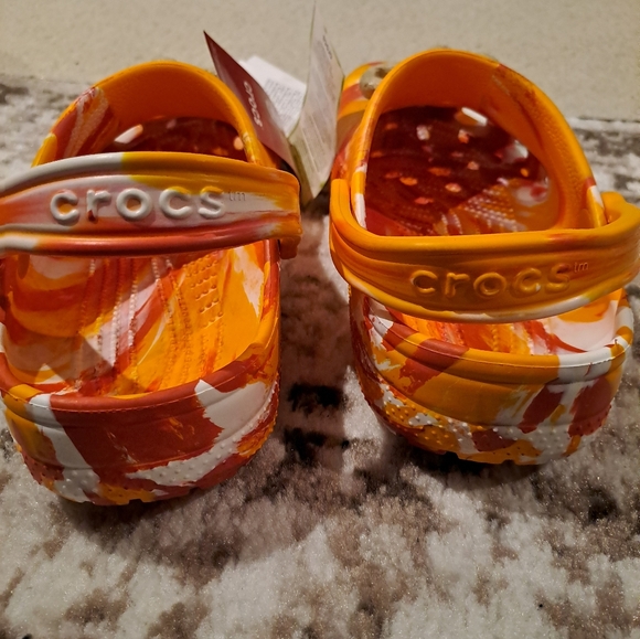 Crocs Honey Nut Cheerios clog sandals! Size 6y / 7.5 women - Picture 4 of 8